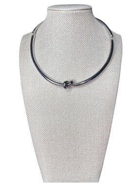 5/$25 😻 Chico's Silver-Tone Knot Choker Necklace
